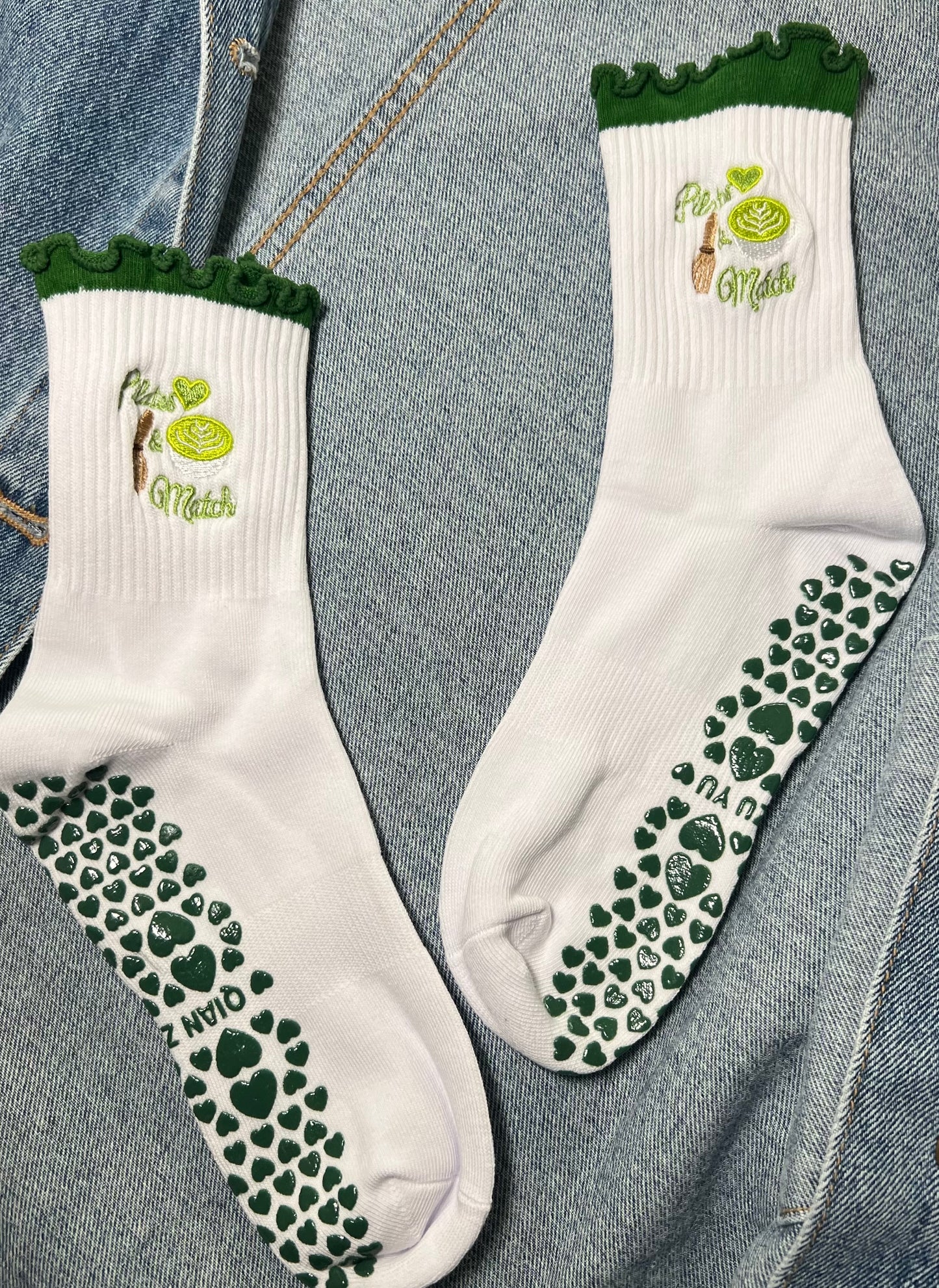 Pilates matcha socks